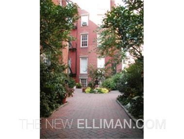 3947 Farrell Dr, Cincinnati, OH 45211 photo 1