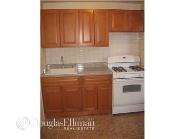 5000 Beechwood Rd, Cincinnati, OH 45244 photo 2