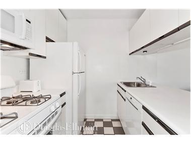 2181 Crane Ave, Cincinnati, OH 45207 photo 6