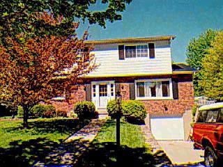 10229 Maria Ave, Cincinnati, OH 45231 photo 1