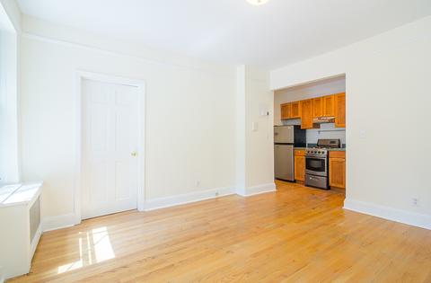 1606 Dorothy La, Cincinnati, OH 45205 photo 1