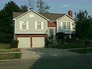 4608 Laurelview Dr, Cincinnati, OH 45244 photo 3
