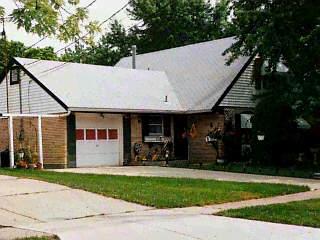 950 Glasgow Dr, Forest Park, OH 45240 photo 2