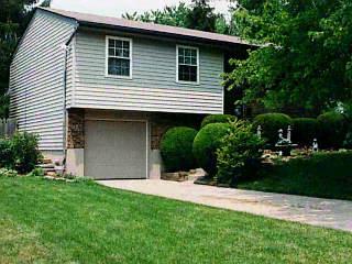 1822 Lincrest Dr, Forest Park, OH 45240 photo 3