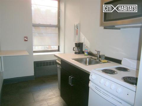 4546 Carnation Ave, Cincinnati, OH 45238 photo 4