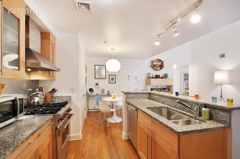 4531 Paddock Rd, Cincinnati, OH 45229 photo 8