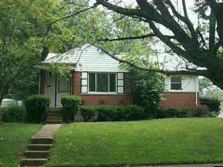 1063 Hempstead Dr, Cincinnati, OH 45231 photo 1