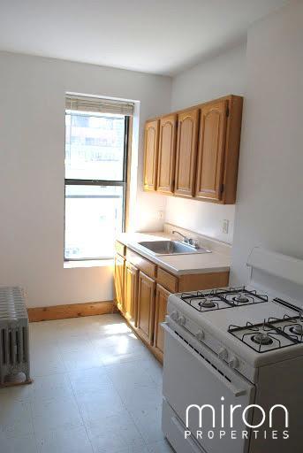 2299 Harrison Ave, Cincinnati, OH 45211 photo 2