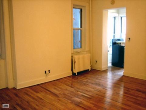 6961 Royalgreen Dr, Cincinnati, OH 45244 photo 3