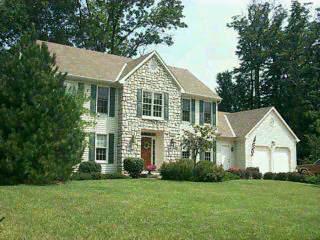 902 Surrey Rdg, Cincinnati, OH 45245 photo 1