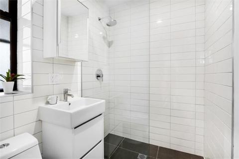 4426 Reading La, Cincinnati, OH 45229 photo 6