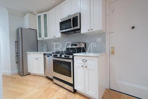 6624 Roe St, Cincinnati, OH 45227 photo 2