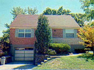 1674 Atson La, Cincinnati, OH 45205 photo 1
