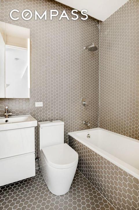 4438 Ridgeview Ave, Cincinnati, OH 45238 photo 12