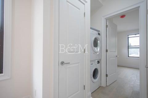 5260 Sidney Rd, Cincinnati, OH 45238 photo 4