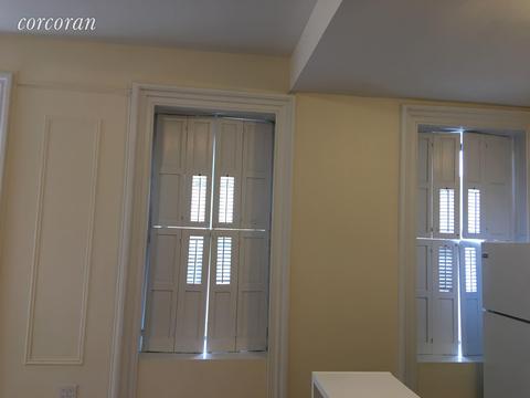 1012 Hatch St, Cincinnati, OH 45202 photo 2