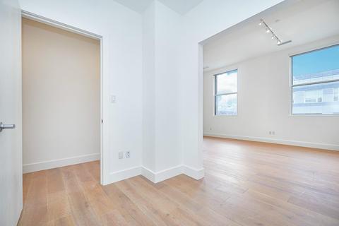 3900 Freeman Ave, Hamilton, OH 45015 photo 4