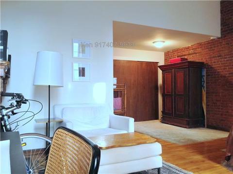 5916 Ropes Dr, Cincinnati, OH 45244 photo 4