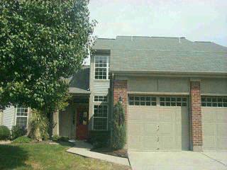 5586 Regimental Pl, Cincinnati, OH 45239 photo 3