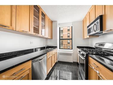 521 Flatt Ter, Cincinnati, OH 45232 photo 4