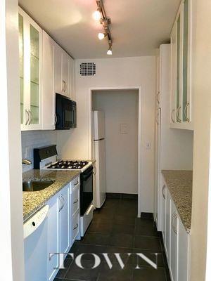 5079 Midfield Rd, Cincinnati, OH 45244 photo 3
