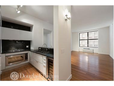 2924 Ferguson Rd, Cincinnati, OH 45238 photo 1