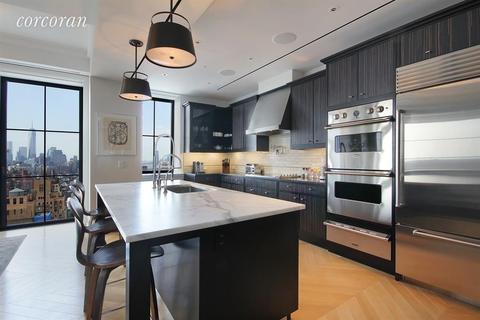 2121 Alpine Pl #202, Cincinnati, OH 45206 photo 2