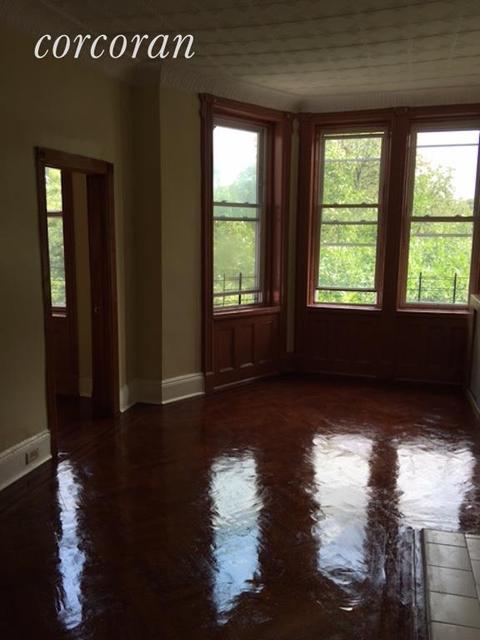 5725 Glow Ct, Cincinnati, OH 45238 photo 4