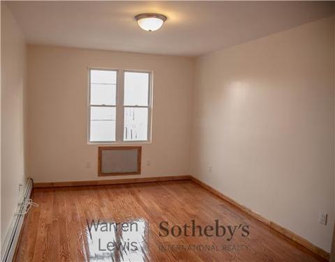 2643 Impala Dr, Cincinnati, OH 45231 photo 2