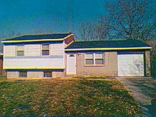 2124 Sevenhills Dr, Cincinnati, OH 45240 photo 1
