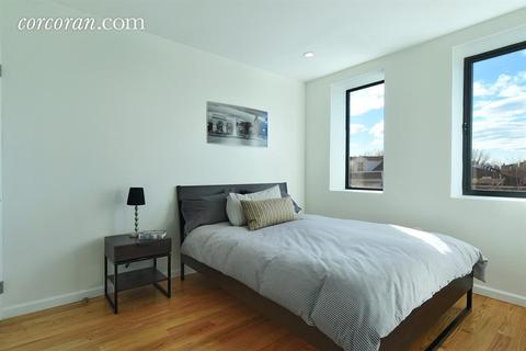 5207 Ebersole Ave, Cincinnati, OH 45227 photo 5