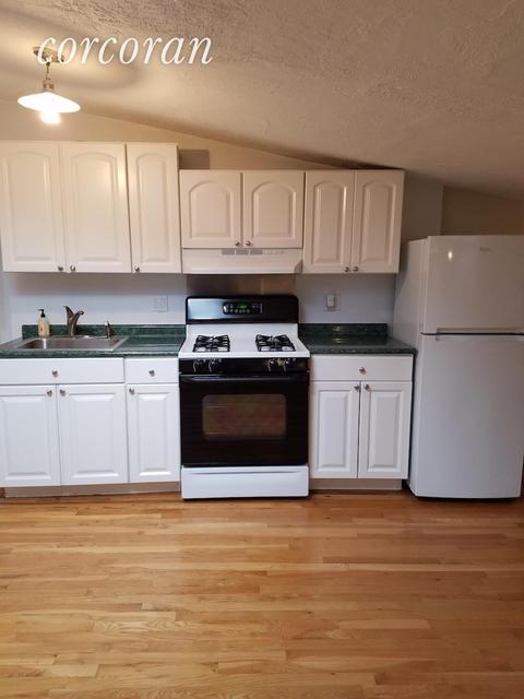 6454 Braewing Ct, Cincinnati, OH 45245 photo 2