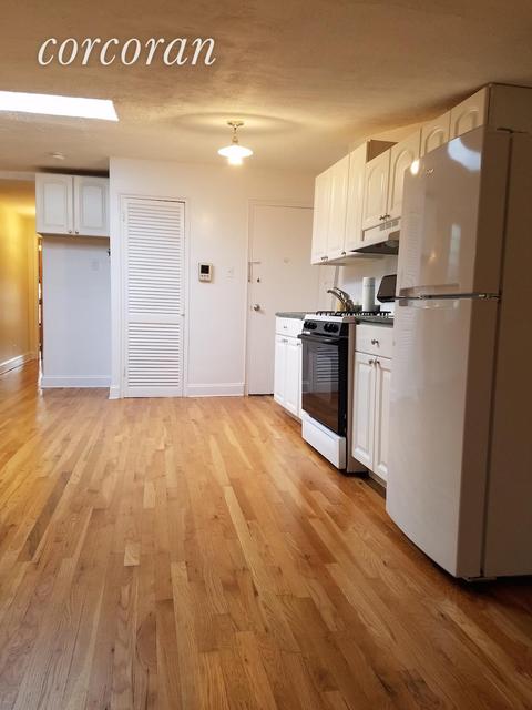 6454 Braewing Ct, Cincinnati, OH 45245 photo 5