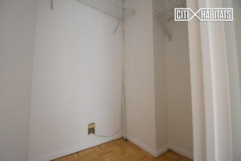 1611 Section Rd, Cincinnati, OH 45237 photo 9