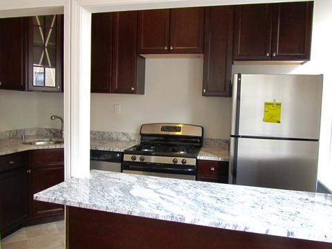 8033 Peacock Dr, Cincinnati, OH 45239 photo 5