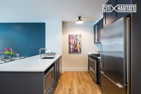 355 Warren Ave, Cincinnati, OH 45220 photo 4