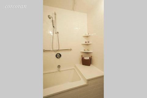 1266 First Ave, Cincinnati, OH 45205 photo 5
