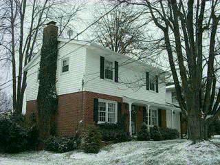 2448 Stonypoint Dr, Cincinnati, OH 45231 photo 1