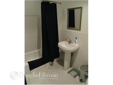 2365 Kenlee Dr, Cincinnati, OH 45230 photo 8