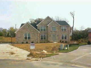 8319 Katies Ct, Cincinnati, OH 45244 photo 3