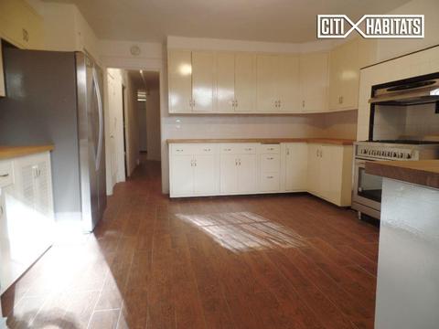 719 Arielle Ct, Monroe, OH 45050 photo 4