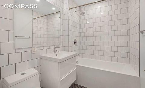 4232 Simca Ln, Cincinnati, OH 45211 photo 7