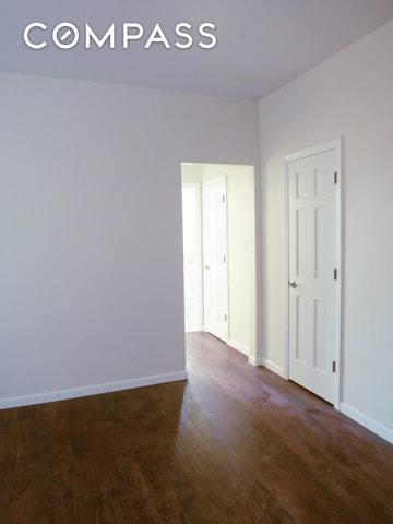 360 Brocdorf Dr, Wyoming, OH 45215 photo 7