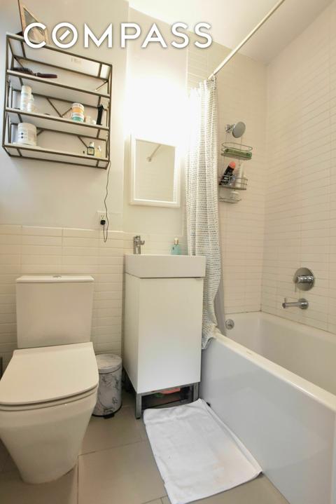 1837 Walker St, Cincinnati, OH 45202 photo 4