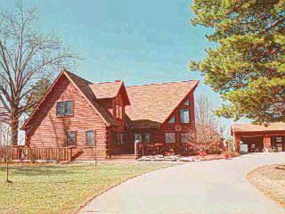 2439 Devils Backbone Rd, Cincinnati, OH 45233 photo 1