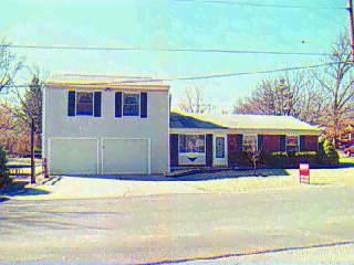 4545 Galbraith Rd, Cincinnati, OH 45236 photo 3