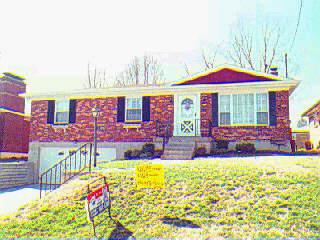 577 Jonas Dr, Cincinnati, OH 45238 photo 3