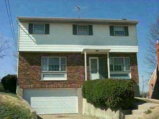 5741 Glow Ct, Cincinnati, OH 45238 photo 2