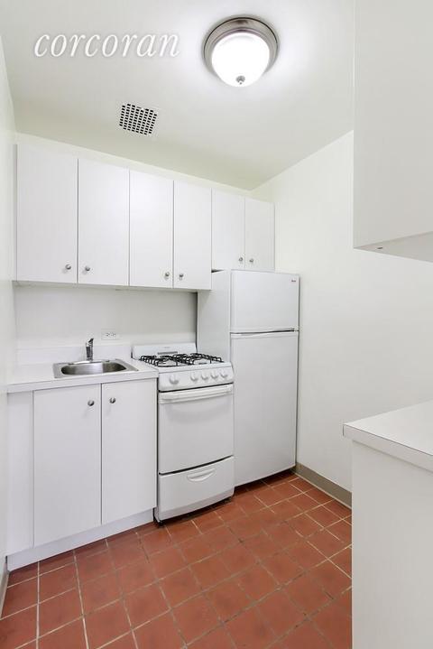 760 Summit Ave, Cincinnati, OH 45204 photo 4