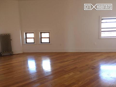 4043 Eighth St, Cincinnati, OH 45205 photo 2